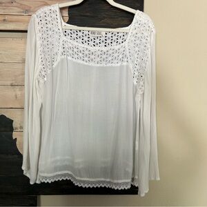 Boho Soul White Eyelet Crochet Lace Long Sleeve Top